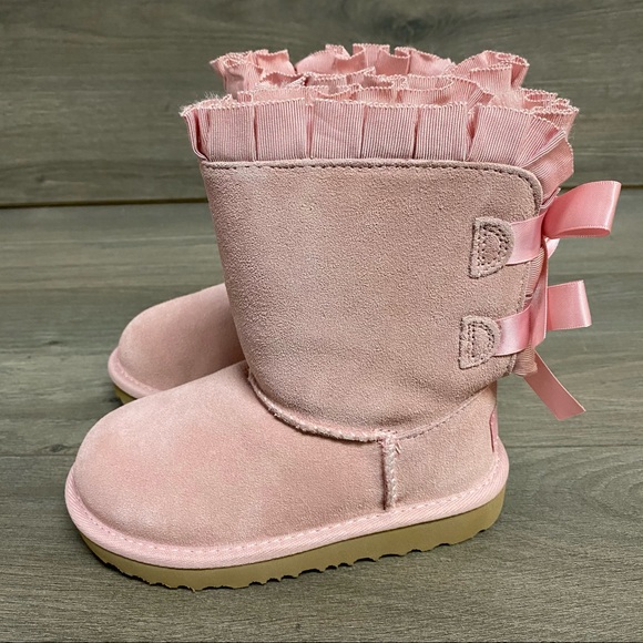 SOLD UGG | Bailey Bow II Ruffles Boot Baby Pink 10 - Picture 3 of 9